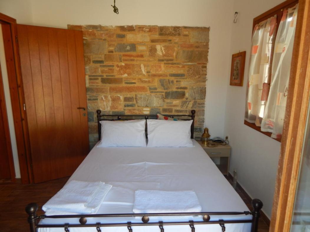 Armonia Studios, Apartments & Villa Mikri Vigla Quarto foto